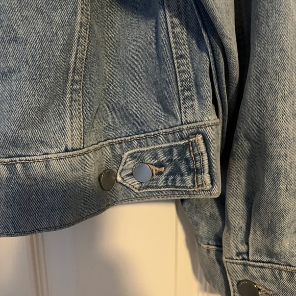 Jean jacket - Picture 10 of 11